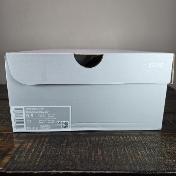 NEW Nike Air Force 1 Low \'07 Mens Size 9.5 Lifestyle Shoes Black 2022 DZ4404-001 main image 5